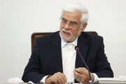 عارف: اقتصاد ایران در مسیر مردم‌محور شدن است