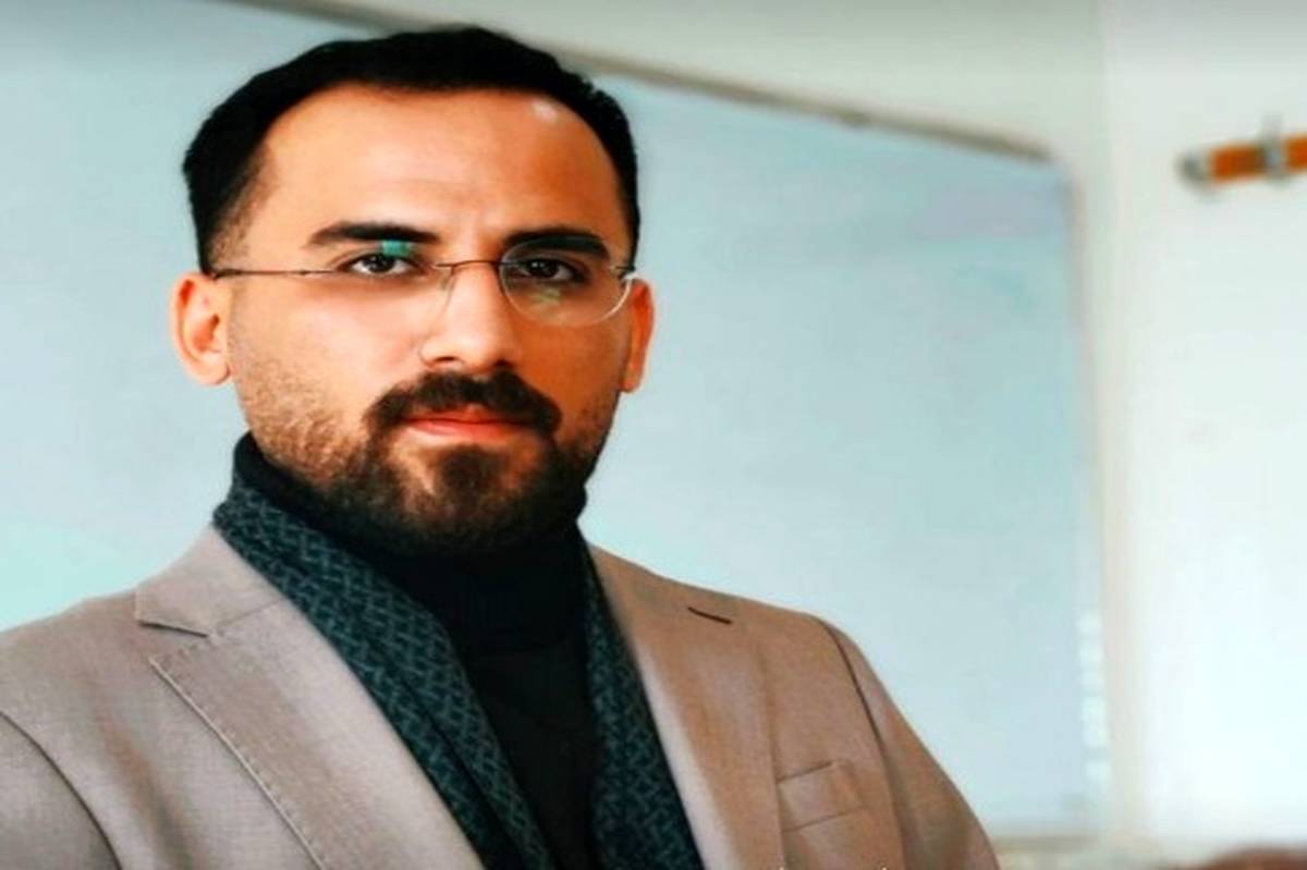 دبیر زیست‌شناسی دبیرستان شهید بختیاری سامن رتبه دوم استانی را کسب کرد