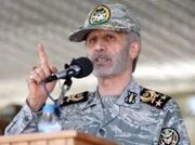 فرمانده کل ارتش: اگر دشمن مرتکب اشتباه شود بدون تردید امنیت خود، امنیت منطقه و امنیت رژیم صهیونیستی را به خطر خواهد انداخت/ افزایش توان آفندی و پدافندی کشور