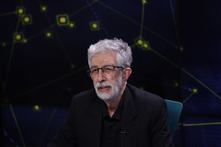 روایت حدادعادل از پیوستگی اهتمام به نماز در رهبران انقلاب