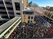 تداوم تظاهرات و اعتصاب در شهرهای مختلف آمریکا