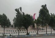 وزش باد شدید و گردوخاک در بسیاری از مناطق کشور/ رگبار و رعدوبرق در شمال ایران