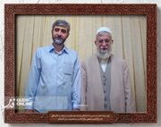 عکس | تصویری از شهید دکتر مصباح‌الهدی باقری در کنار رهبر شهید انقلاب اسلامی