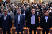 در آستانه روز پزشک؛ رئیس‌جمهور از ۱۲ نام‌آور پزشکی ایران تجلیل کرد
