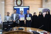 رونمایی از قدیمی‌ترین نشریات ادبی کتابخانه رضوی در مشهد مقدس