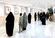 در آستانه هفته دفاع مقدس؛ نمایشگاه عکس و نقاشی «بهانه بهشت» در موزه حرم رضوی گشایش یافت