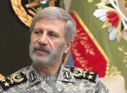 فرمانده کل ارتش: قدرت دفاعی ما از بین نمی‌رود