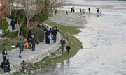 زاینده‌رود جاری می‌شود