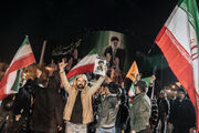 درود بر رهبر جوان انقلاب و ملت مجاهد ایران