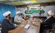 بازدید مسئولان مدرسه علمیه آیت‌الله مدنی کاشانی از دفتر گروه جهادی شهید حججی