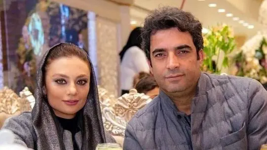 منوچهر هادی خانه جدید خود را به نمایش می‌گذارد