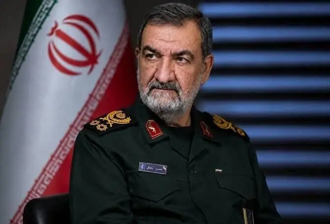محسن رضایی: مذاکرات متوقف شده است/ در صورت وقوع جنگ، کابل‌ها، مراکز داده و تأسیسات هوش مصنوعی می‌توانند هدف باشند