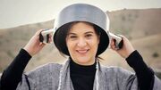 نگاهی به چیدمان لوکس و مجلل منزل ریما رامین‌فر «هُمای پایتخت» و همسرش/ از حیاط سرسبز و دلباز تا مبلمان کلاسیک تا کتابخانه پر از کتاب!