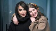 فیلم/ نگاهی به تیپ و استایل جدید خانم بازیگران جوان در پشت صحنه نمایش «جشن»/ الیکا ناصری، الهام اخوان،مجید نوروزی و...