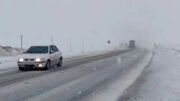 جاده های تهران در محاصره برف شدید / این مسیرها یخبندان هستند