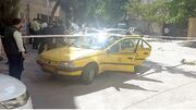 عکس های صحنه تیرباران زن مشهدی داخل تاکسی زرد رنگ توسط شوهرش / با فرار راننده قاتل خودش را هم خلاص کرد