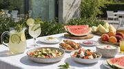 بهترین غذاهای تابستانی برای روزهای گرم؛ از آب‌ دوغ‌ خیار تا سالادهای خنک و مقوی
چرا در تابستان باید غذاهای سبک‌تر بخوریم؟