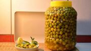 بهترین دستور تهیه غوره شور خانگی برای تمام فصول