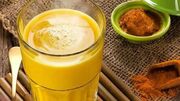 شیر زردچوبه بهترین درمان برای سرماخوردگی و سرفه