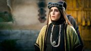 فیلم/ نگاهی به خانه سوگل طهماسبی بازیگر سریال رویای نیمه شب / از لوسترهای اعیانی تا فرش لاجوردی و تابلوهای هنری
