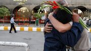 معلم تهرانی از زندان آزاد شد / دانش آموزان درس انسانیت دادند