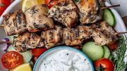 جوجه کباب ماستی برای دورهمی؛ دستور تهیه جوجه‌ ای نرم و خوشمزه