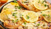 طرز تهیه مرغ لیمویی با پنیر / شام متفاوت و خوشمزه برای امشب
