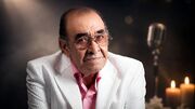 سنگ مزار ایرج خواجه‌امیری در چهلمین روز درگذشتش نصب شد