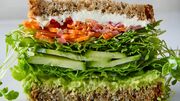 طرز تهیه ساندویچ سبزیجات؛ یک شام سریع و خوشمزه