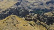 هشترود کجاست؟ سفر به سرزمین قلعه ضحاک و خوشه‌ های طلایی