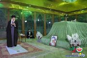 حضور حضرت آیت الله خامنه‌ای در مرقد بنیانگذار جمهوری اسلامی ایران