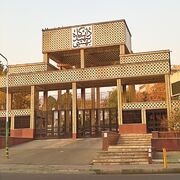 سکوت یعنی هنوز دانشجو هستی، اما زمانی که صحبت کنی اخراجی می‌شوی!