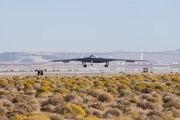 (تصاویر) آیا بمب افکن پنهانکار B-21 Raider می تواند بدون خلبان پرواز کند؟