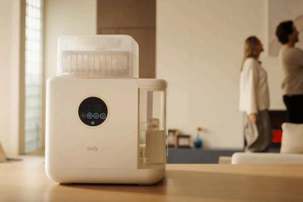 ماشین ظرفشویی هوشمند برای بطری کودک؛ یکی از عجیب‌ترین گجت‌های نمایشگاه CES 2026