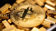 عقب‌نشینی دوباره طلا | بیت‌کوین نتوانست بالای ۷۰ هزار دلار بماند