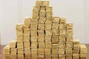عکس؛ طلاهای کشف شده در پرونده فساد مقام نفتی