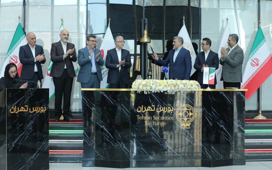 آغاز معاملات فصل پاییز در بازار سرمایه با نواختن زنگ رسمی