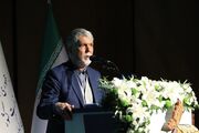 وزیر فرهنگ و ارشاد اسلامی: تئاتر، هنرِ روایت حقیقت در چالش‌هاست