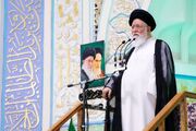 علم الهدی در خطبه های مشهد: دشمن تعداد کشته‌های خود را پنهان می‌کنند و خانواده سربازان اجازه عزاداری ندارند