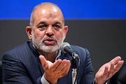 سردار وحیدی: دشمنان دیدن تسلیم شدن ملت ما را به گور خواهند بود