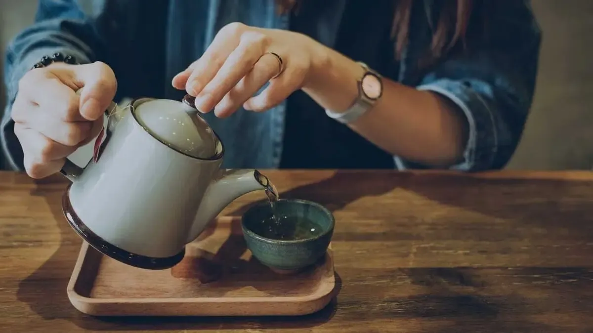 مطالعه جدید: زنان چایخور، استخوانهای قویتری دارند
