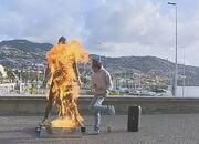 آتش زدن مجسمه رونالدو در زادگاهش!