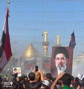 عکس: تصویر رهبر انقلاب و قائد شهید در کربلای معلی