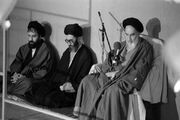 امام حکم قتل نویسنده را صادر کرد نه این‌که کتابش را تحریم کند!/خود سفرای اروپایی معذرت خواستند و برگشتند