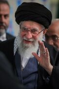 پیکر مطهر رهبر شهید انقلاب در حرم مطهر رضوی آرام گرفت