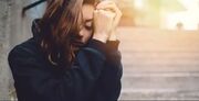 هشدار به افراد افسرده؛ این غذاها را کمتر بخورید!