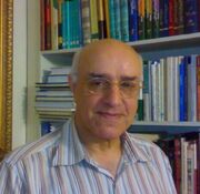 درباره پیروز مجتهدزاده ؛ مردی که ژئوپلیتیک ایران را به لندن برد