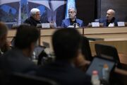 انتقاد عارف از وضعیت معیشت اساتید؛ ادامه این روند به مهاجرت بیشتر نخبگان منجر می‌شود