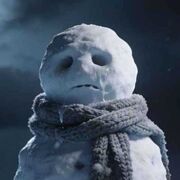 دانلود آهنگ جدید کوروش و آرتا و سمی لو به نام آدم برفی با بهترین کیفیت 320 ، 128 + متن ترانه