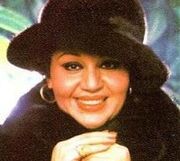 دانلود آهنگ سال از هایده